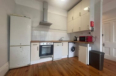 6 Lockyer Road,, Peverell, Plymouth - Image 2